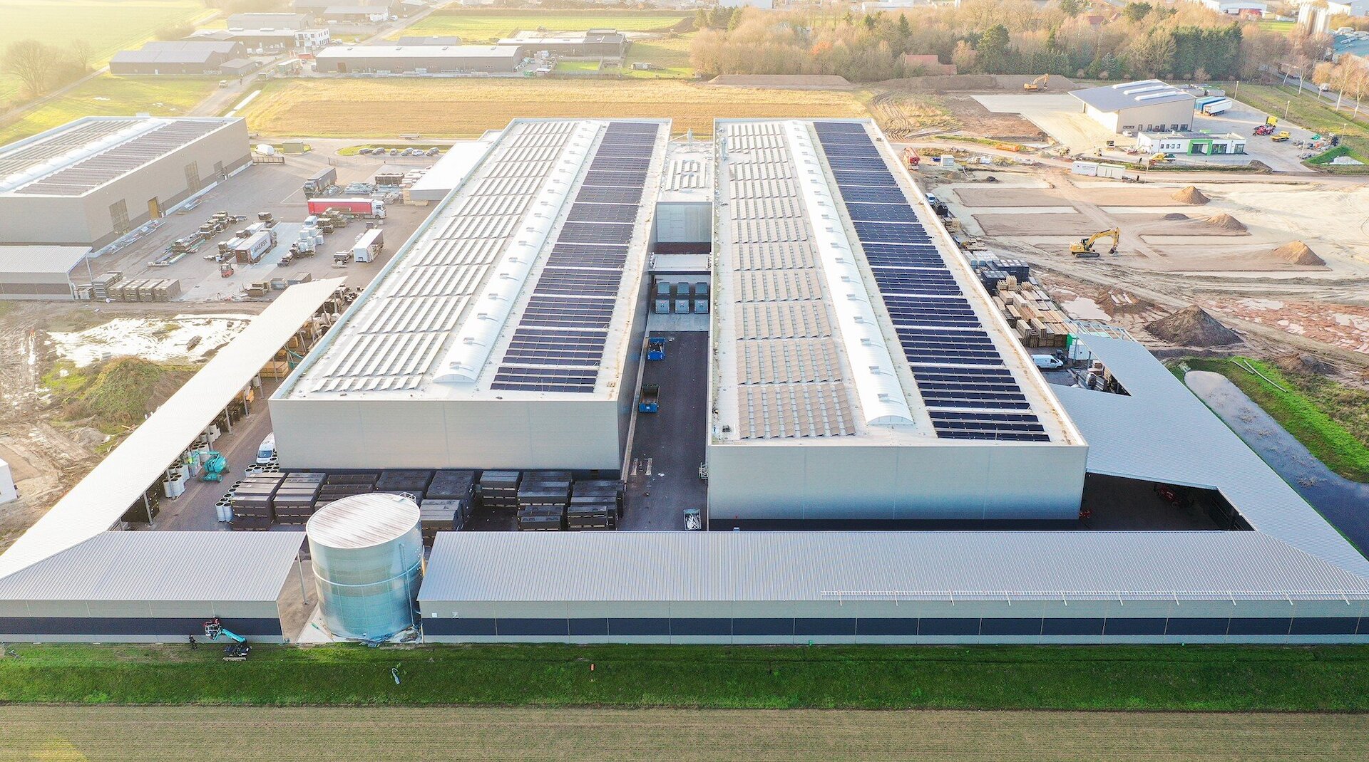 Neubau von drei Werkhallen und einem  Sozial- u. Bürobereich Image 6